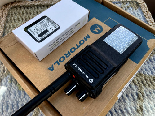 Motorola dp4400e uhf radio - motorola,