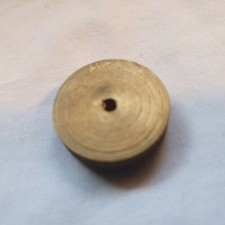 1 x Dado palo di rilegatura per subwoofer W210 Lyngdorf Tact (LOTTO 4)