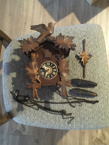 Questo orologio cucù - orologio, a