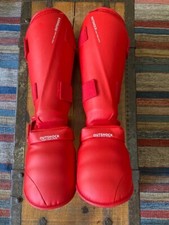 parastinchi arti marziali Decathlon, praticamente nuovi, taglia small 