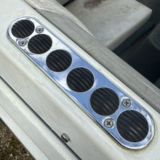 Bayliner Capri Boat Gunnel