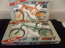 Modellino giocattolo BMX moto cross bike in plastica vintage 