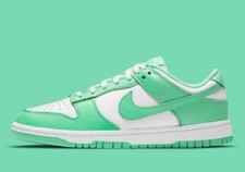 NIKE WMNS DARK LOW GREEN GLOW