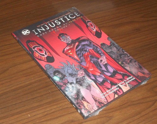 Injustice gods among year - gods, us