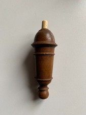 Antico interruttore in legno