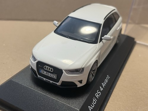 Minichamps audi rs - minichamps,