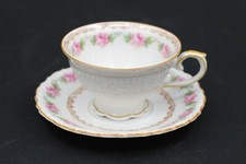 Vecchia cassa moka e piattino