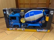 Betoniera bruder mack 688s - betoniera,