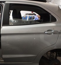 2043872 PORTA POSTERIORE