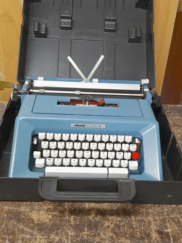 Macchina scrivere vintage - da,
