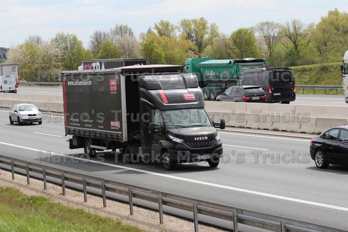 Foto camion iveco daily - camion,