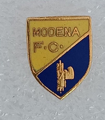 Distintivo metallico modena - distintivo,