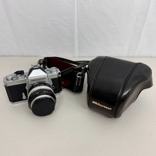Nikkormat FT2 35 mm reflex con