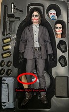 BROKEN Hot Toys Batman Begins