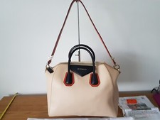 Rara borsa a tracolla grande tricolore Givenchy Antigona manico superiore