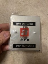 Ave serie grattacielo placca - ave,