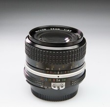 NIKON F NIKKOR 28 / 3,5  AI