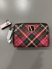 NWT VS Victoria's Secret The