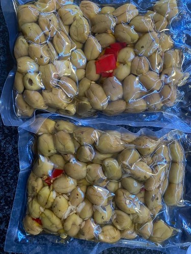 Olive verdi con peperoncino