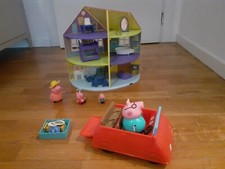 peppa pig casa, auto e personaggi