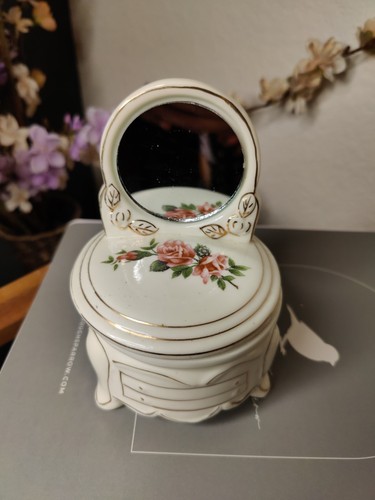Portagioie vintage comò