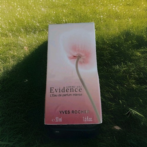 Comme une evidence intense - une,