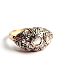 Anello antico anni '20 vintage in oro massiccio 18k con rosette di diamante