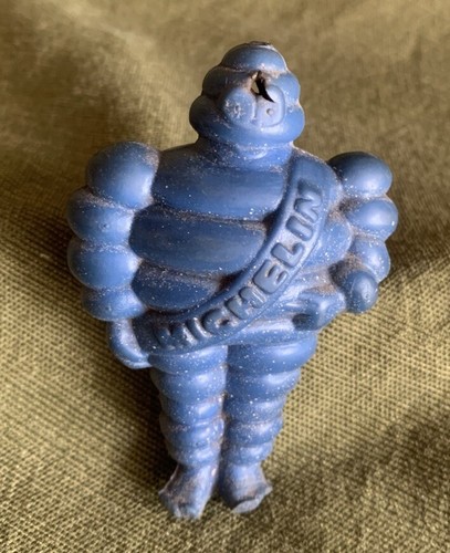 Bambola statuina bavaglino