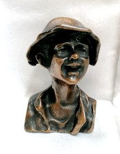 PICCOLO BUSTO DI SCUGNIZZO NAPOLETANO ALLA MANIERA DI VINCENZO GEMITO, 1900.