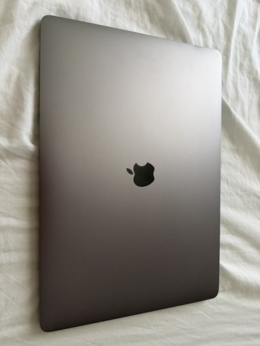 Apple macbook pro 32 - pro, 16"