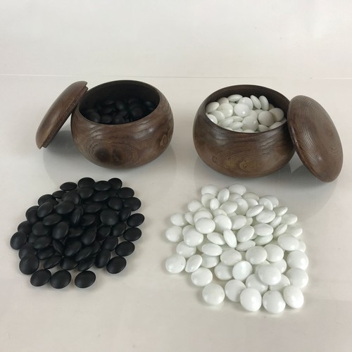Japanese stone goishi game - go,