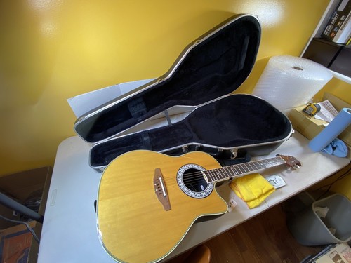 Guitar ovation ultra series - guitar,