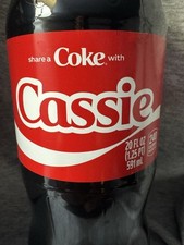 Condividi una Coca-Cola con Cassie 2025 Regalo Personalizzato Bottiglia Coca~Cola 20 oz Cass