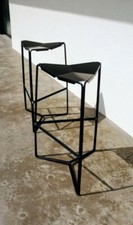 Due sgabelli alti AB Interior in acciaio nero metà prezzo!