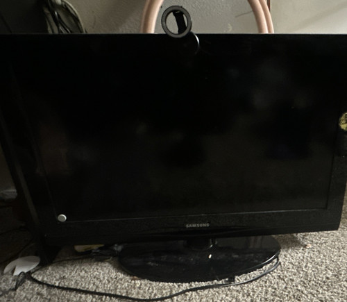 Samsung ln32d403e4h lcd tv - lcd,