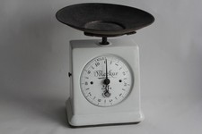 Antica bilancia da cucina in