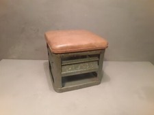 Sgabello Design In Metallo Con