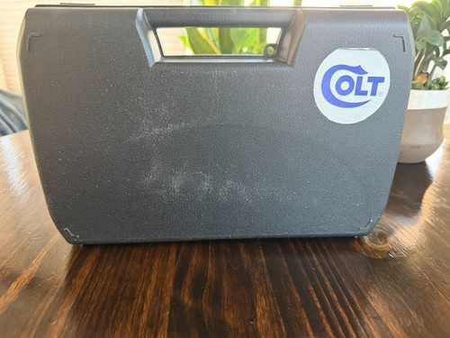 Custodia rigida colt - rigida,