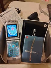 MOTOROLA V3 EDGE tenuto benissimo completo scatola, carica batteria manuale 