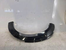 Élargisseur d'aile avant