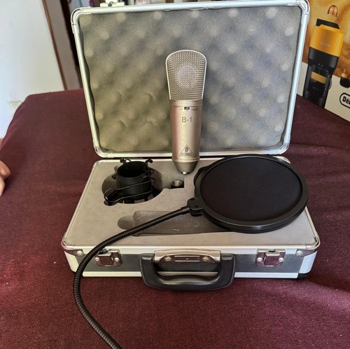 Microfono condensatore - a,