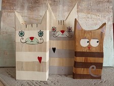 gatto di legno massiccio