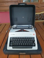 Macchina da scrivere vintage