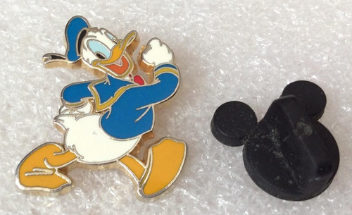 Rare pin donald - rare,
