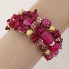 Braccialetto di fascino multistrato con diversi spacers.