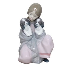 Lladro Figurine: 6226 Snuggle