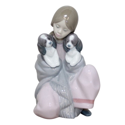 Lladro figurine 6226 snuggle - lladro,
