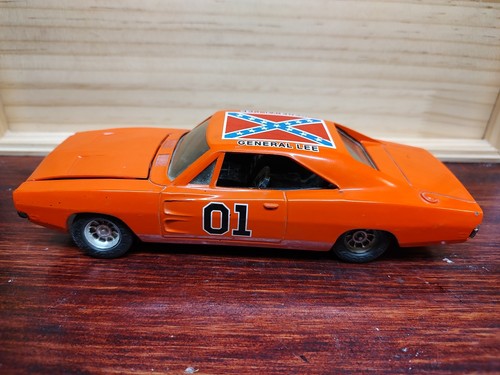 Caricabatteria dodge ertl - dodge,
