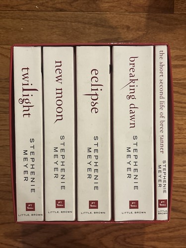 The twilight saga white - saga,