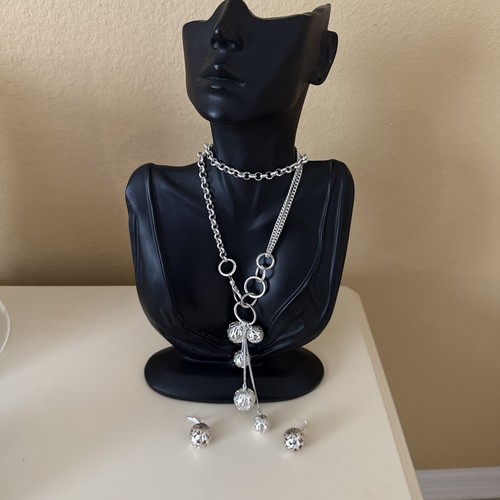 Collana tono argento fossile